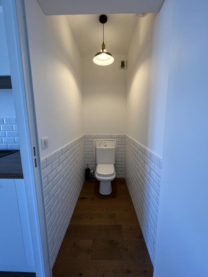 Appartement Accueillant, Tres Bien Situe ナント エクステリア 写真