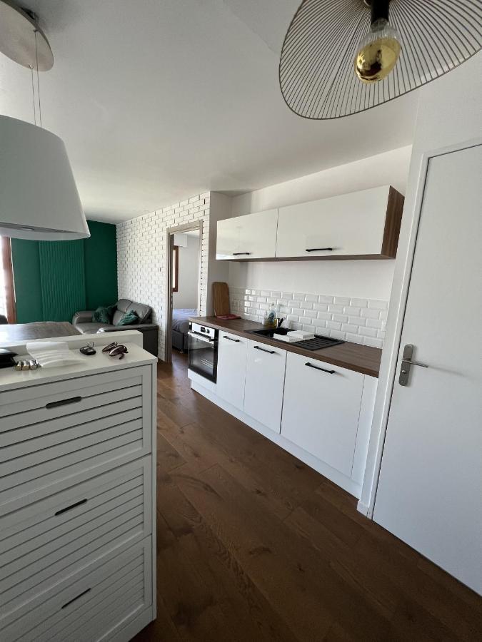 Appartement Accueillant, Tres Bien Situe ナント エクステリア 写真